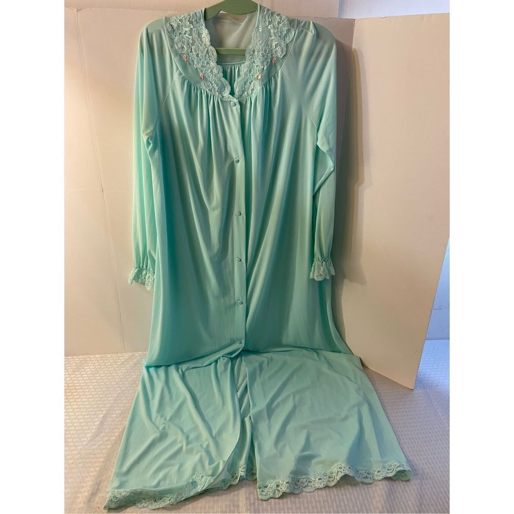 Shadowline robe medium M‎ Made USA nylon lace long sleeved mint green